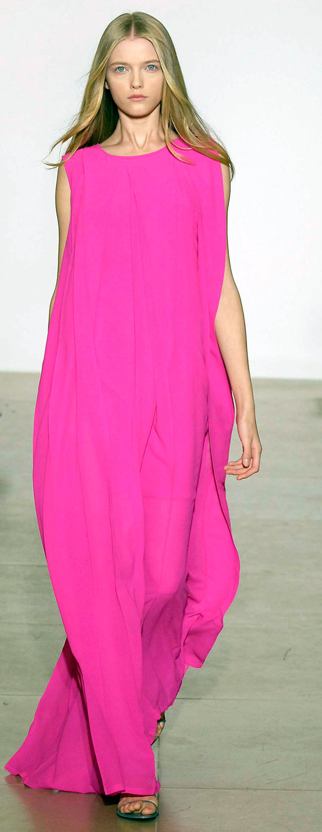 Modèle Vlad Roslyakova, photo du défilé de mode