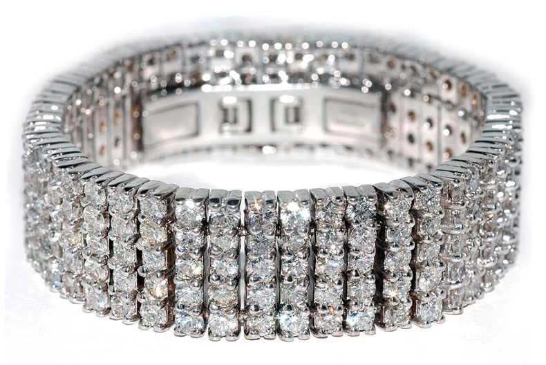 Bijoux avec des diamants