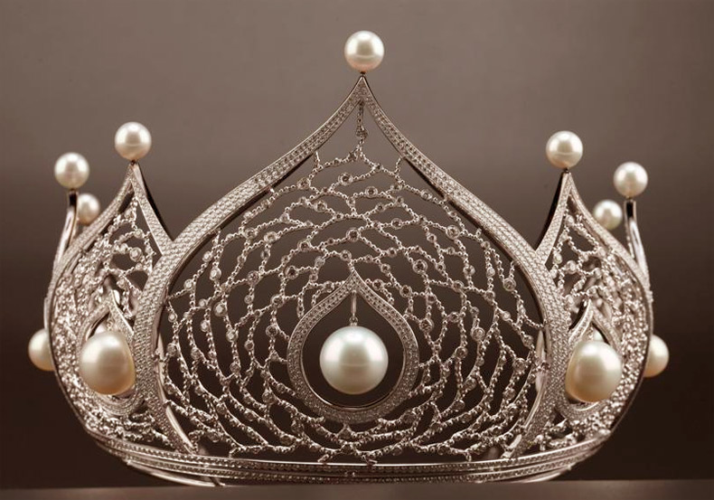 Couronne pour le gagnant - reines de beauté, photo