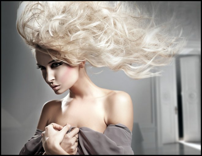 Blondes, Belles Blondes