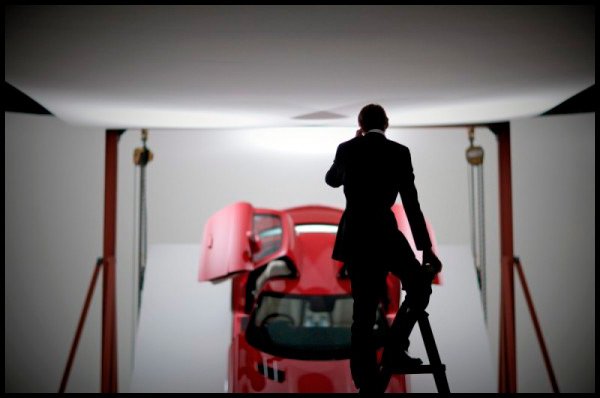 société de publicité Mercedes-Benz SLS AMG