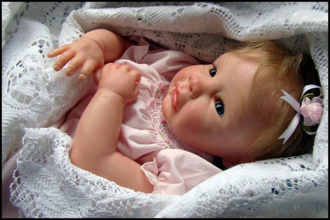 Poupées trop réalistes enfants