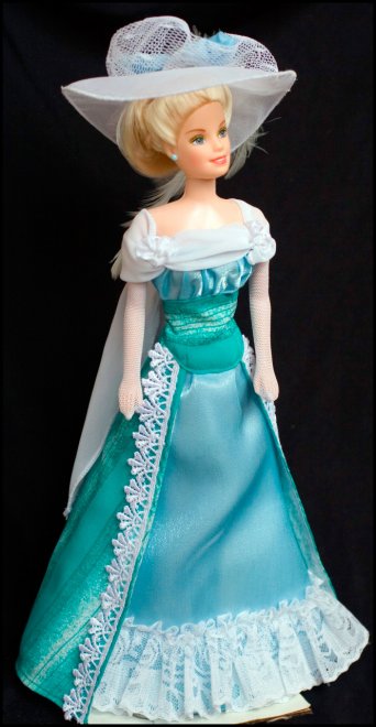 Vêtements vintage pour barbies