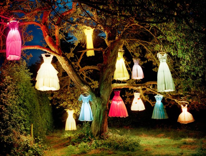 Photographe Tim Walker, Robes Lanternes