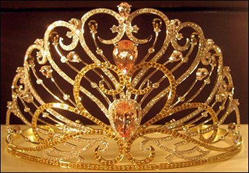 Belle fille et concours de beauté