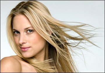 Éclaircir les cheveux en toute sécurité à la maison