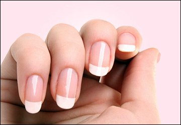 Soins des mains et des ongles à domicile