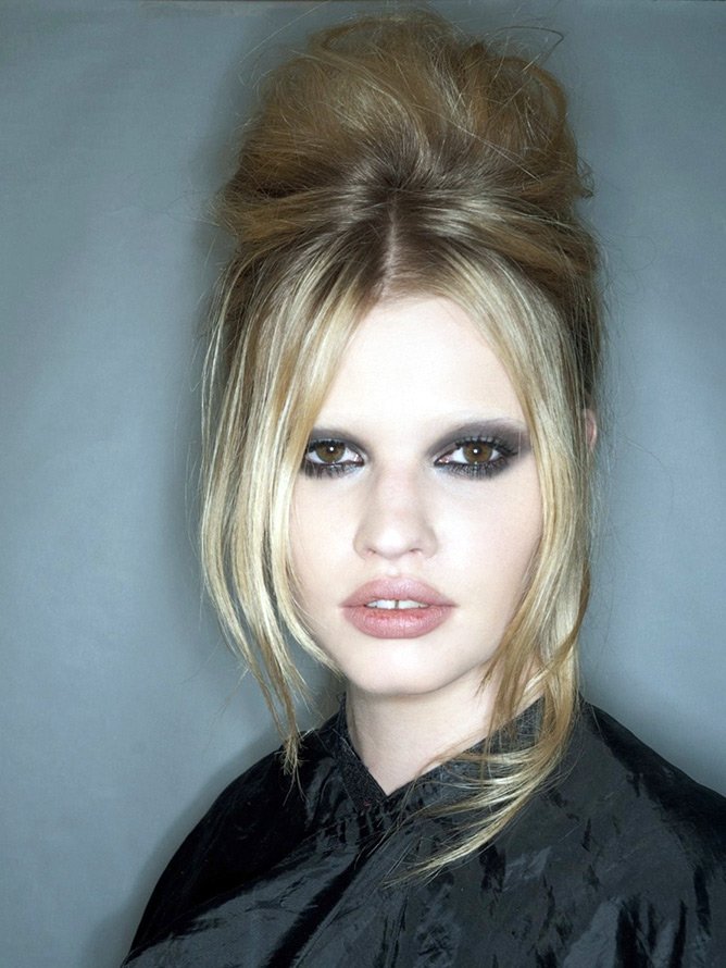 Modèle Lara Stone portrait photo