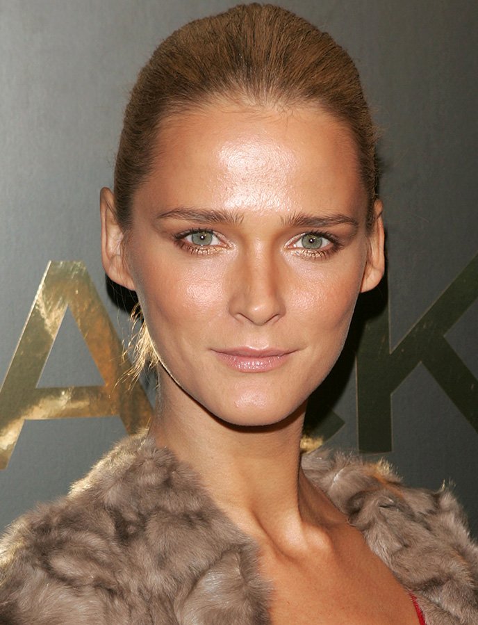 Portrait photo du mannequin Carmen Kass