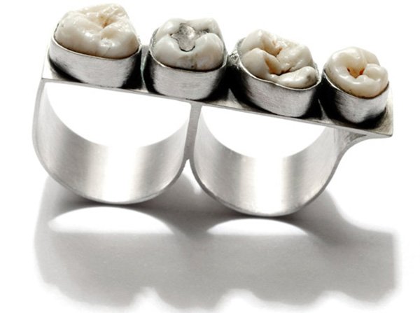 Bijoux en argent inhabituels, photo