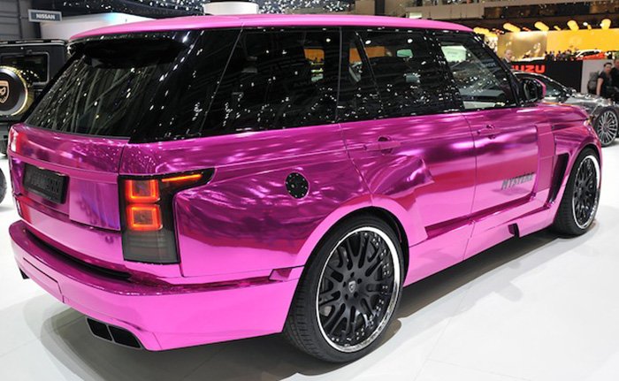 Meilleure voiture pour une photo de fille glamour