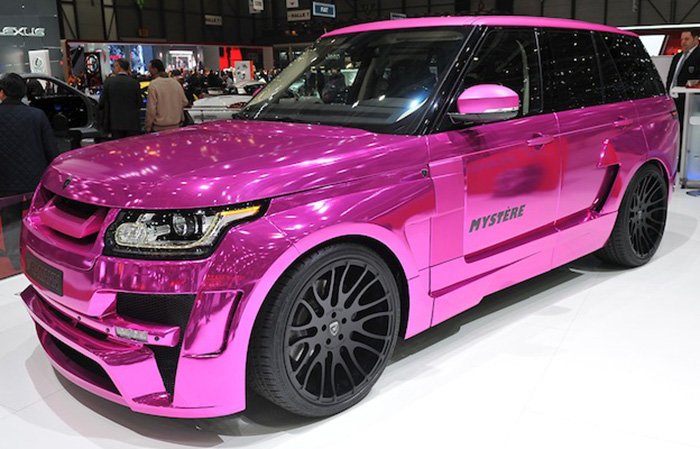 Meilleure voiture pour une photo de fille glamour