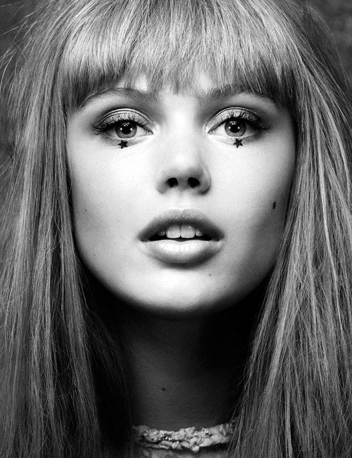 Le mannequin suédois Frida Gustavsson photo