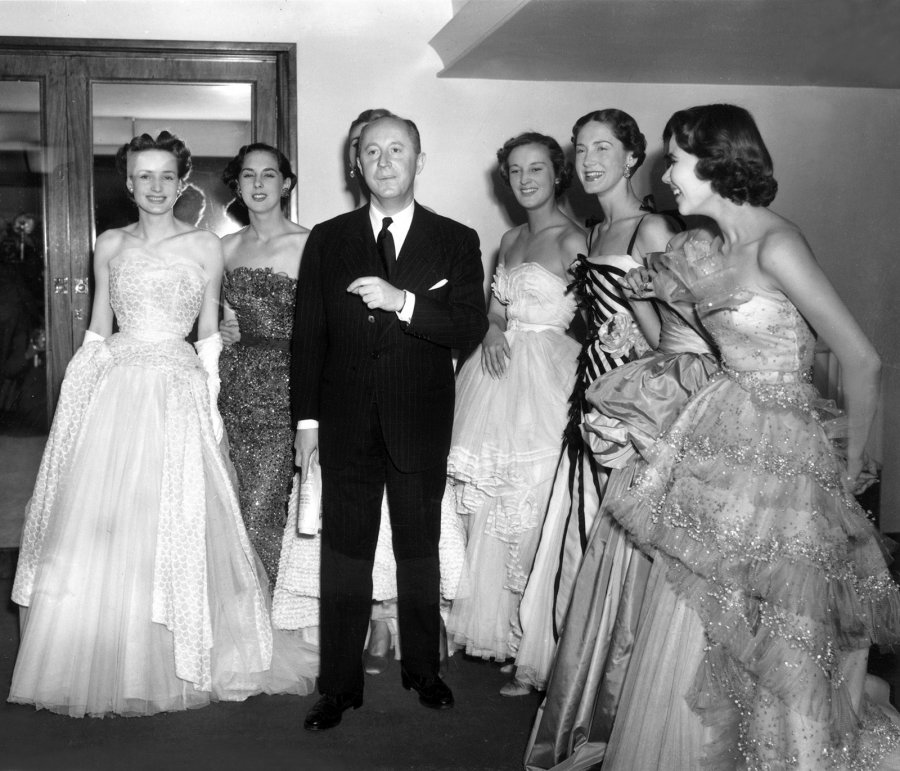 Photo de Christian Dior et mannequins
