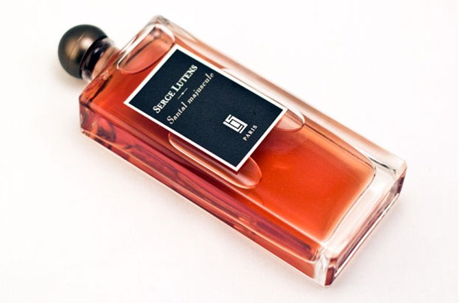Parfum oriental Parfum Santal Majuscule, photo