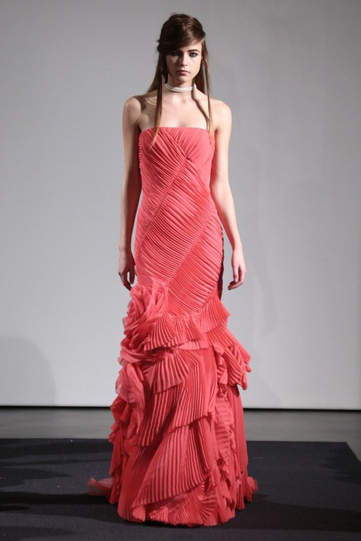 Robe de mariée corail rouge