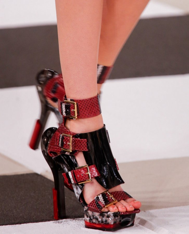 Sandales Alexander McQueen, photo