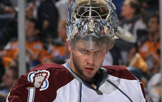 joueur de hockey Varlamov