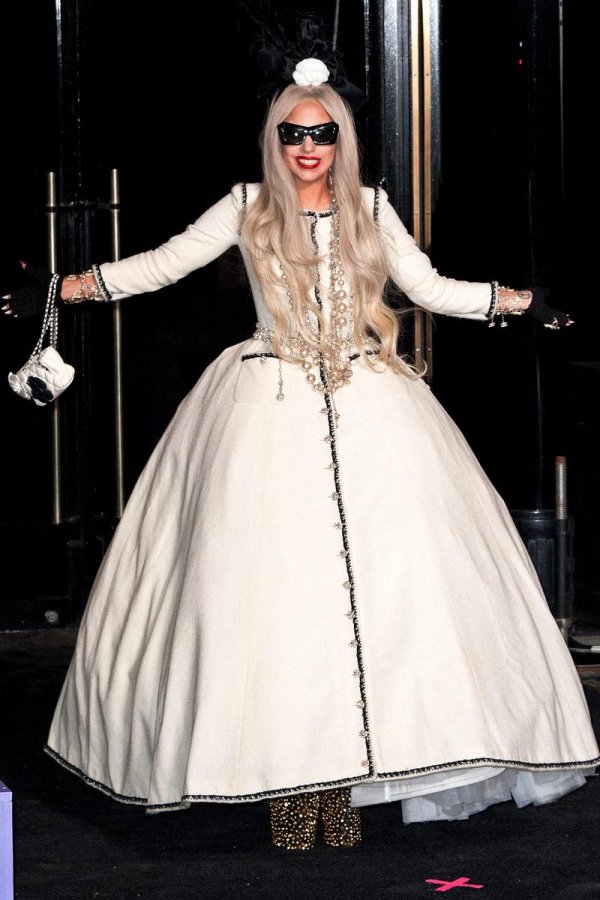 Robe de chanteuse Lady Gaga