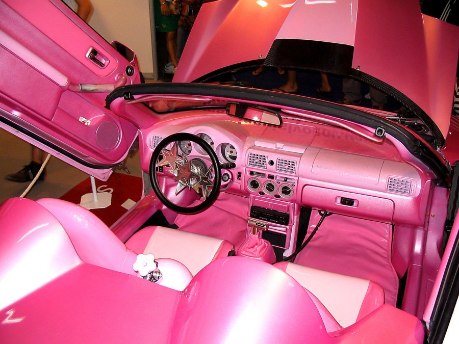 Voiture rose glamour, photo