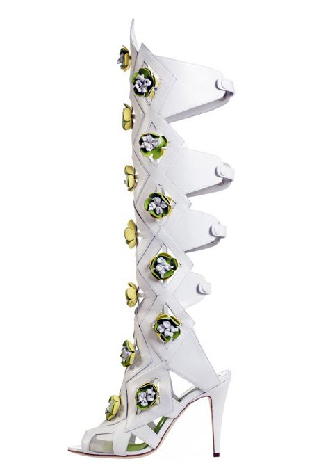 Bottes pour femmes à la mode printemps-été 2026, photo