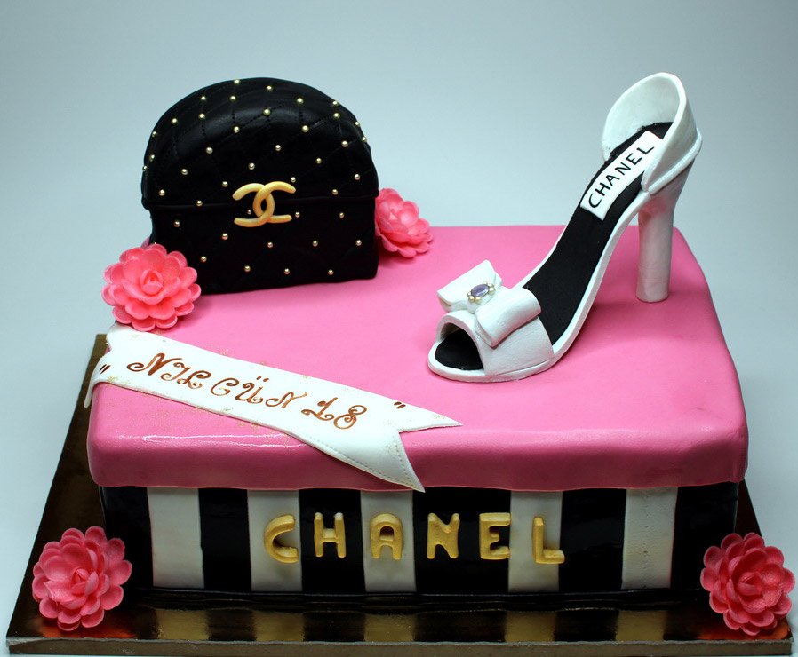 Gâteau de conception créative pour le nouvel an