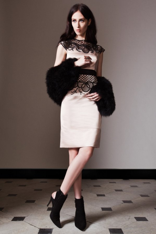 Look de la collection Temperley London