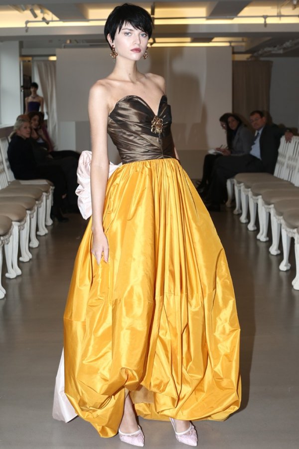 Robe Oscar de la Renta 2025-2026