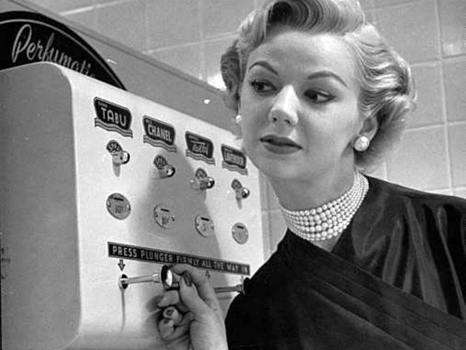 Distributeur automatique de parfum