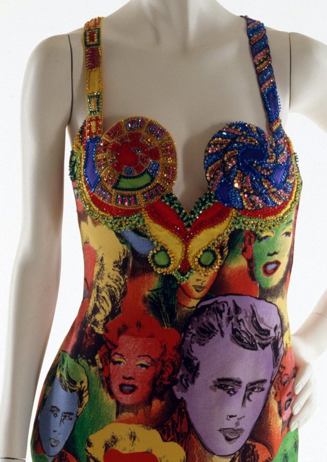 La robe acide de Gianni Versace