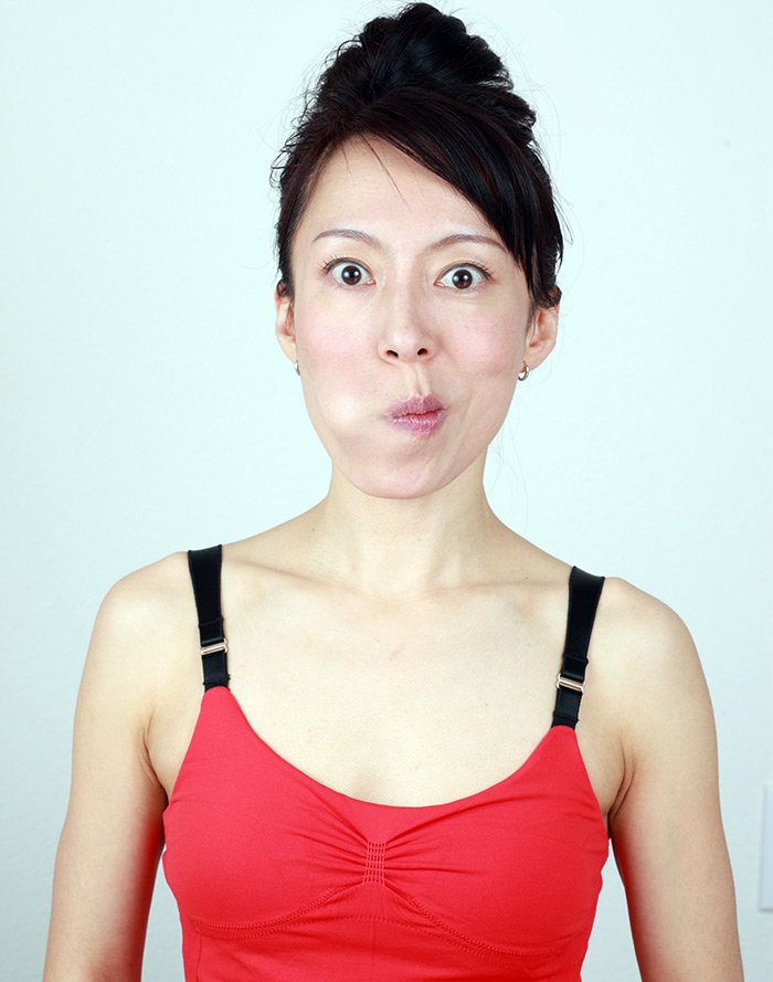 Gymnastique et exercices du visage pour les rides