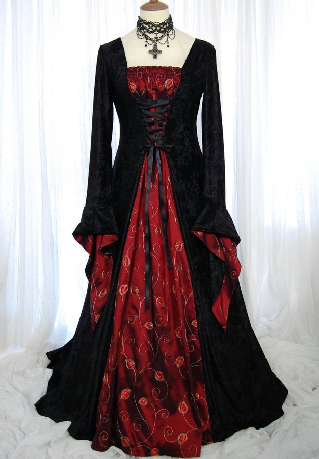 Robe longue gothique élégante