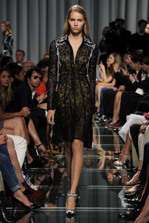 Look de la collection croisière Louis Vuitton