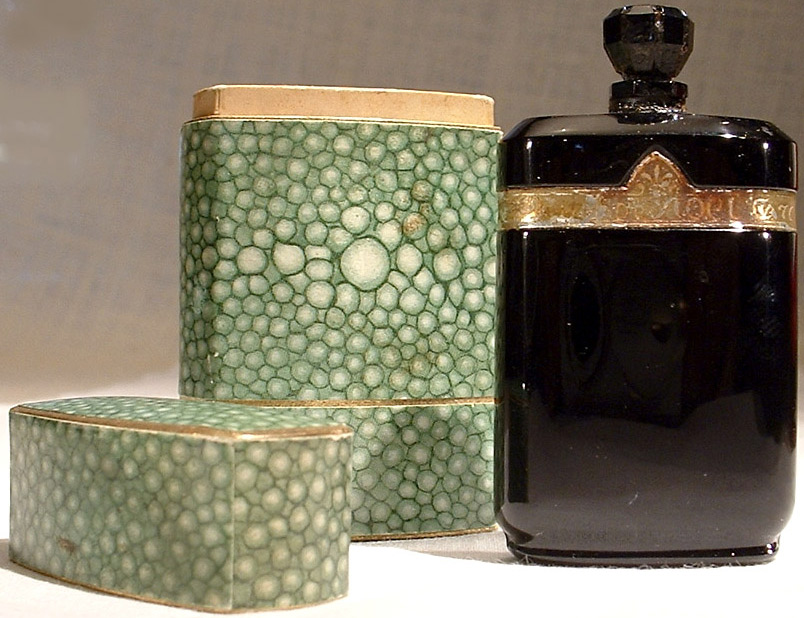 Parfums de parfumerie pour le soir et la nuit