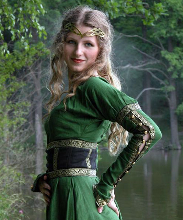 Coiffures pour femmes du moyen-âge