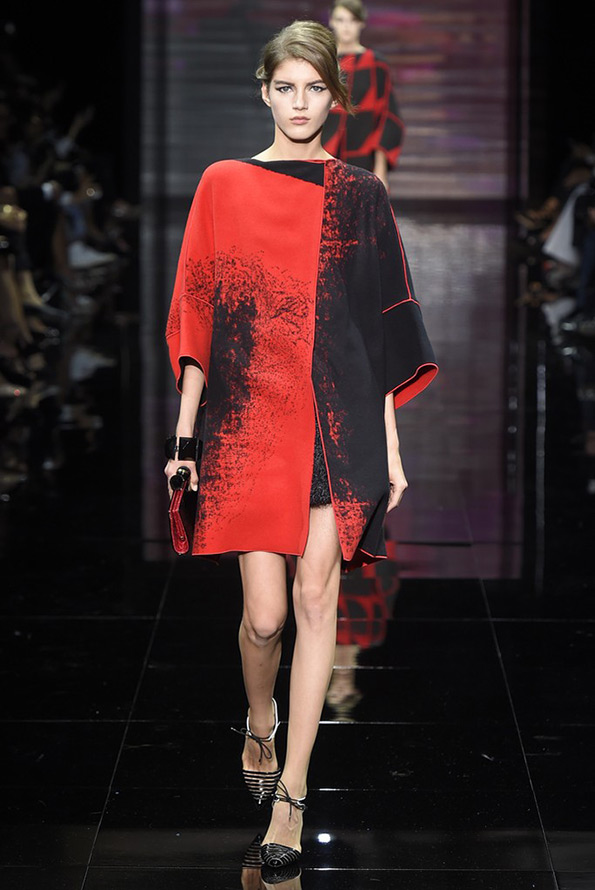 Robe rouge et noire