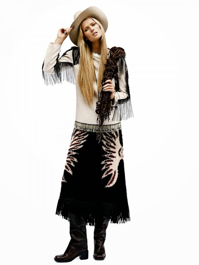 Top modèle Tony Garrn