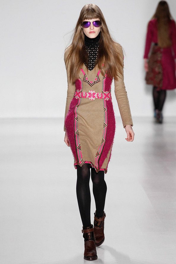 Robe à dos fermé de Custo Barcelona