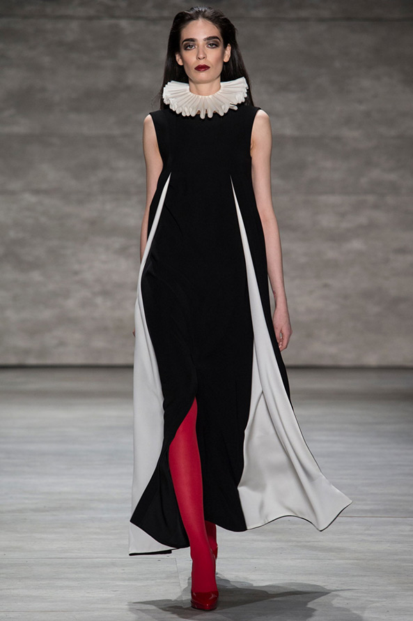 Robe noire et blanche Ruffian