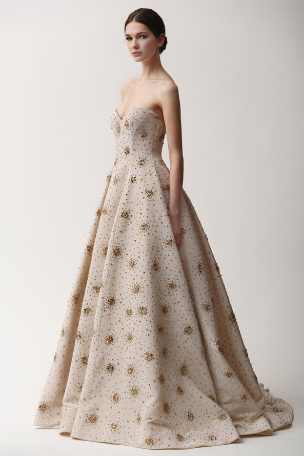 Robe Naeem Khan