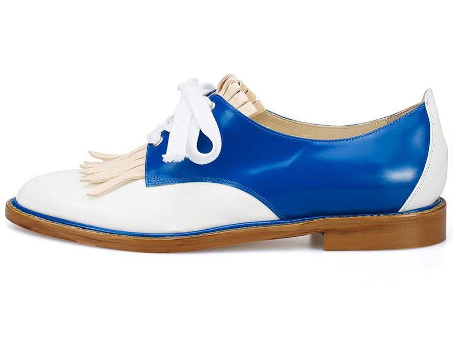 Chaussures pour femmes dans le style des hommes