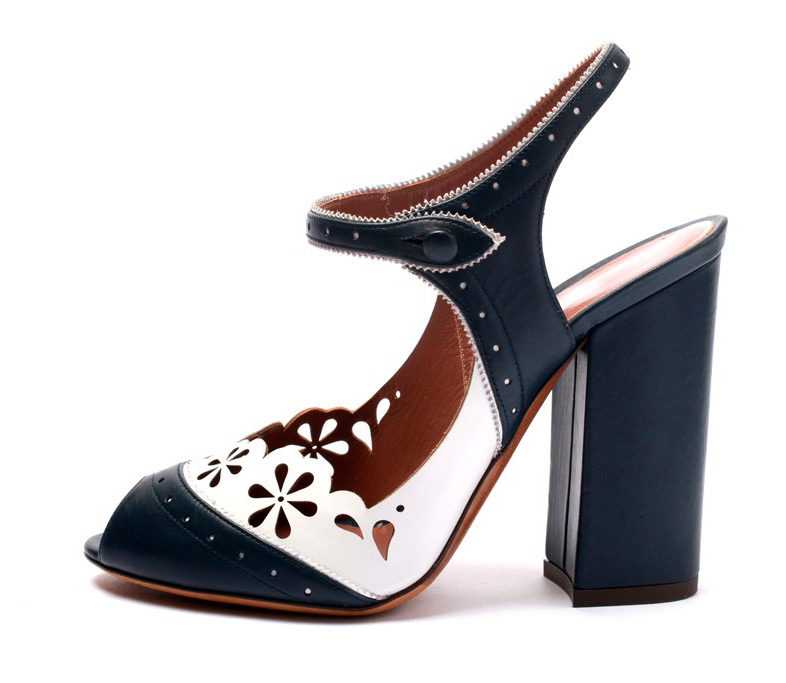 Chaussures à bout ouvert