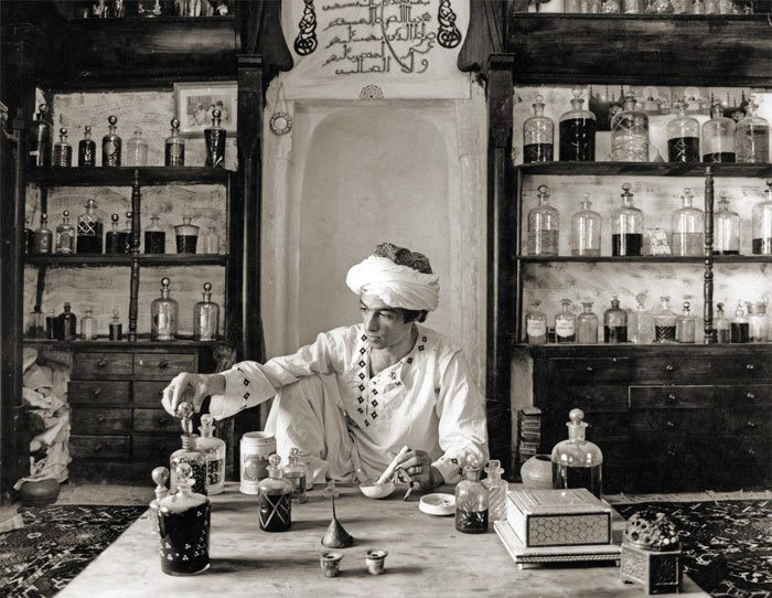 La parfumerie arabe dans l'histoire