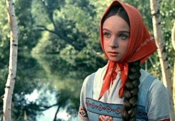 Tresse russe et filles avec des tresses