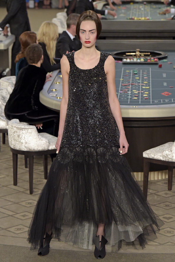 Robe noire Chanel