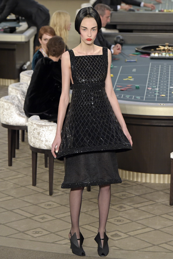 Robe noire Chanel