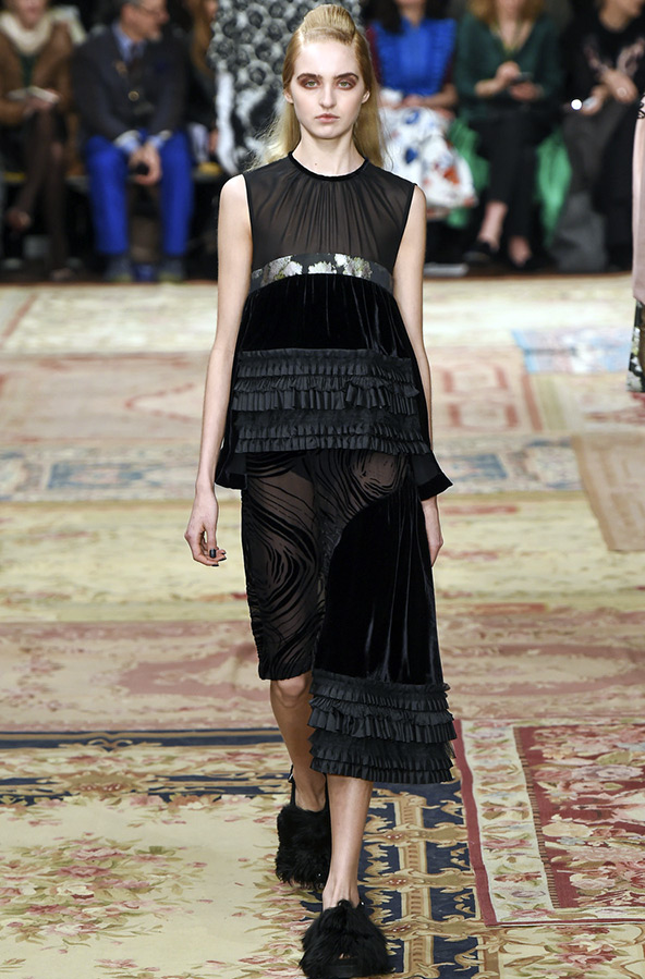 15 robes asymétriques 2025-2026