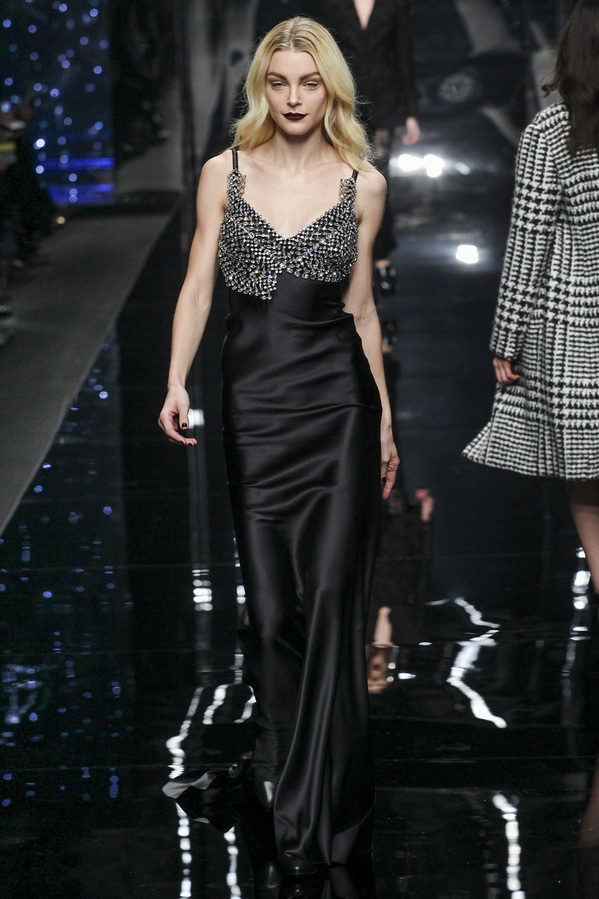 Jessica Stam au défilé Ermanno Scervino