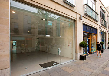 Pourquoi les centres commerciaux sont vides