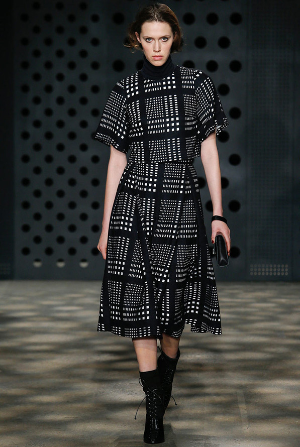 Robes noires et blanches automne-hiver 2025-2026